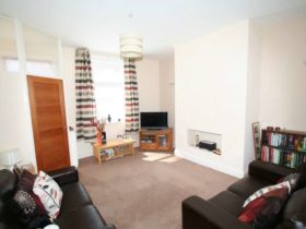 2 Bedroom Terraced h...